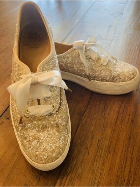 Kate Spade Keds Glitter Platform Sneakers with Satin Ribbon Laces. Size 7